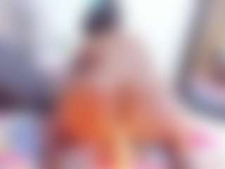 Laura Saenz's Live Sex Cam Show