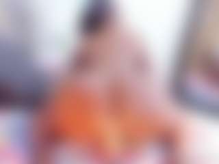 Laura Saenz's Live Sex Cam Show
