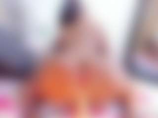 Laura Saenz's Live Sex Cam Show