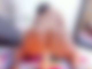 Laura Saenz's Live Sex Cam Show