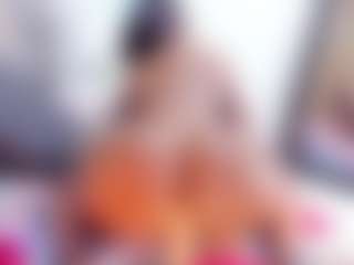 Laura Saenz's Live Sex Cam Show