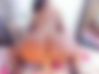 Laura Saenz's Live Sex Cam Show
