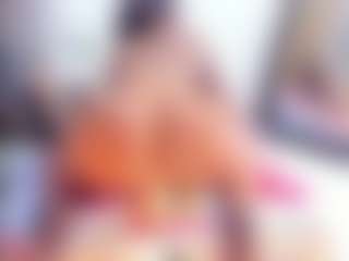 Laura Saenz's Live Sex Cam Show