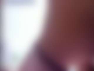 Laura Saenz's Live Sex Cam Show