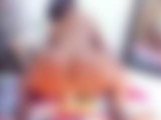 Laura Saenz's Live Sex Cam Show