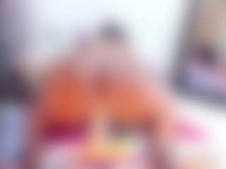 Laura Saenz's Live Sex Cam Show