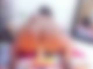 Laura Saenz's Live Sex Cam Show