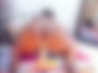 Laura Saenz's Live Sex Cam Show