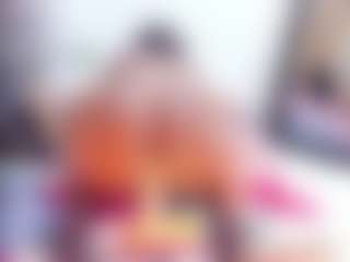 Laura Saenz's Live Sex Cam Show