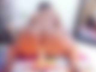 Laura Saenz's Live Sex Cam Show