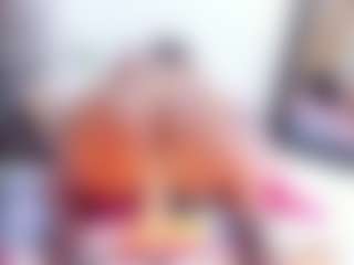 Laura Saenz's Live Sex Cam Show