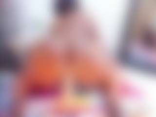 Laura Saenz's Live Sex Cam Show