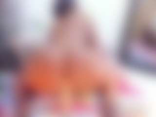 Laura Saenz's Live Sex Cam Show