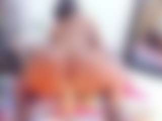 Laura Saenz's Live Sex Cam Show