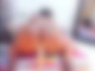 Laura Saenz's Live Sex Cam Show