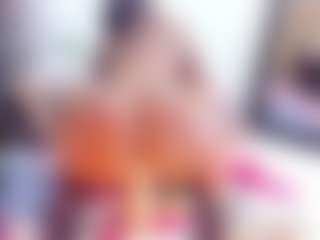Laura Saenz's Live Sex Cam Show