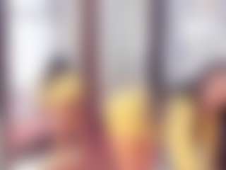 Laura Saenz's Live Sex Cam Show