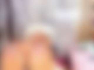 Laura Saenz's Live Sex Cam Show