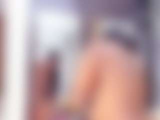 Laura Saenz's Live Sex Cam Show