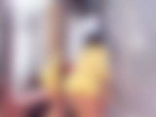 Laura Saenz's Live Sex Cam Show