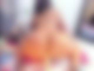 Laura Saenz's Live Sex Cam Show