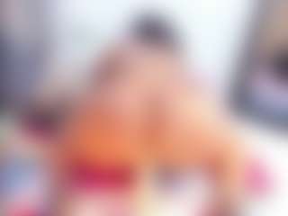 Laura Saenz's Live Sex Cam Show