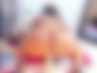 Laura Saenz's Live Sex Cam Show