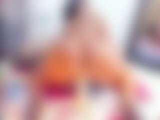Laura Saenz's Live Sex Cam Show