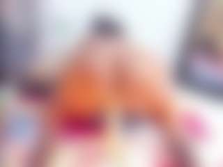 Laura Saenz's Live Sex Cam Show