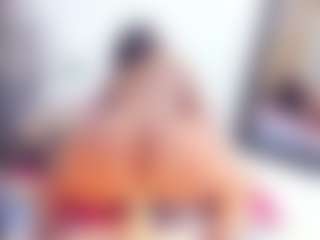Laura Saenz's Live Sex Cam Show