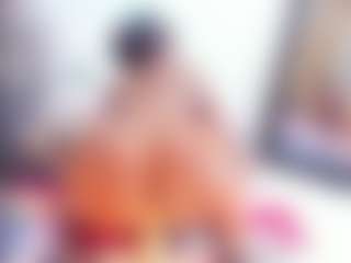 Laura Saenz's Live Sex Cam Show