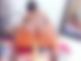Laura Saenz's Live Sex Cam Show