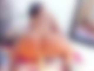 Laura Saenz's Live Sex Cam Show