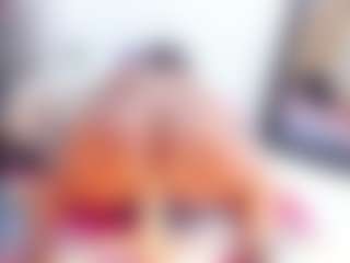 Laura Saenz's Live Sex Cam Show