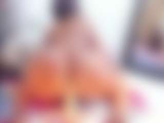 Laura Saenz's Live Sex Cam Show