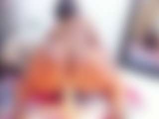 Laura Saenz's Live Sex Cam Show