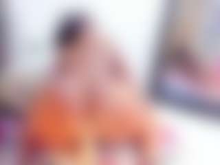 Laura Saenz's Live Sex Cam Show
