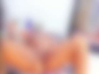 Laura Saenz's Live Sex Cam Show