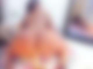 Laura Saenz's Live Sex Cam Show