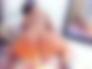 Laura Saenz's Live Sex Cam Show