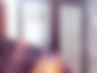 Laura Saenz's Live Sex Cam Show