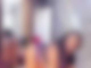 Laura Saenz's Live Sex Cam Show