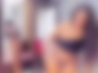 Laura Saenz's Live Sex Cam Show