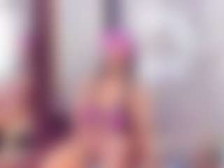 Laura Saenz's Live Sex Cam Show