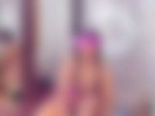 Laura Saenz's Live Sex Cam Show