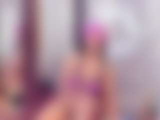 Laura Saenz's Live Sex Cam Show