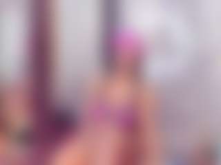 Laura Saenz's Live Sex Cam Show