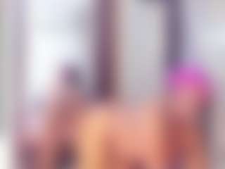 Laura Saenz's Live Sex Cam Show