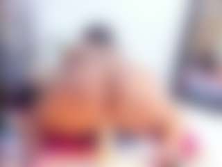 Laura Saenz's Live Sex Cam Show