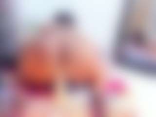 Laura Saenz's Live Sex Cam Show